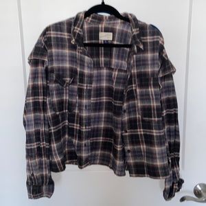 Flannel with ruffle sleeve